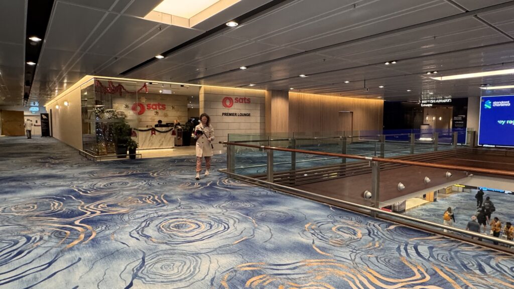 SATS Lounge ＠シンガポール・チャンギ国際空港 SIN
シンガポール国際空港　T1 サッツラウンジのラウンジごはんです。
ラウンジごはんでは、世界の空港・ホテルのラウンジを中心に、サービスに含まれ無料でいただける食事やドリンクの紹介をしております。
ブッフェ　ドリンク　メニュー　食事　drink meal Lounge ワイン　シャンパン　無料